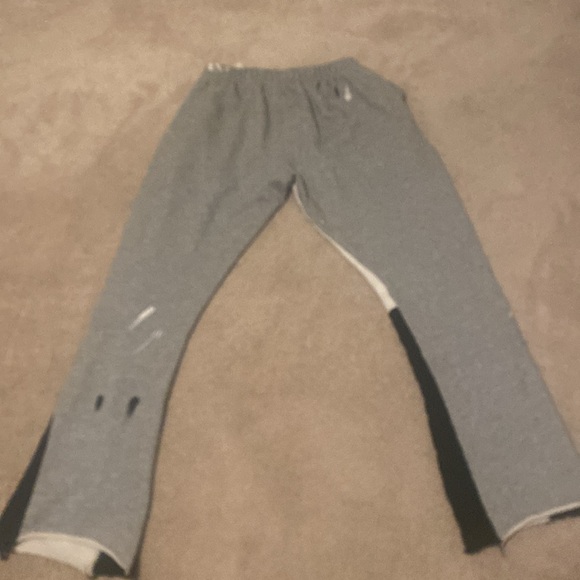Gallery Dept. Logo Flare Sweatpants - Picture 2 of 2